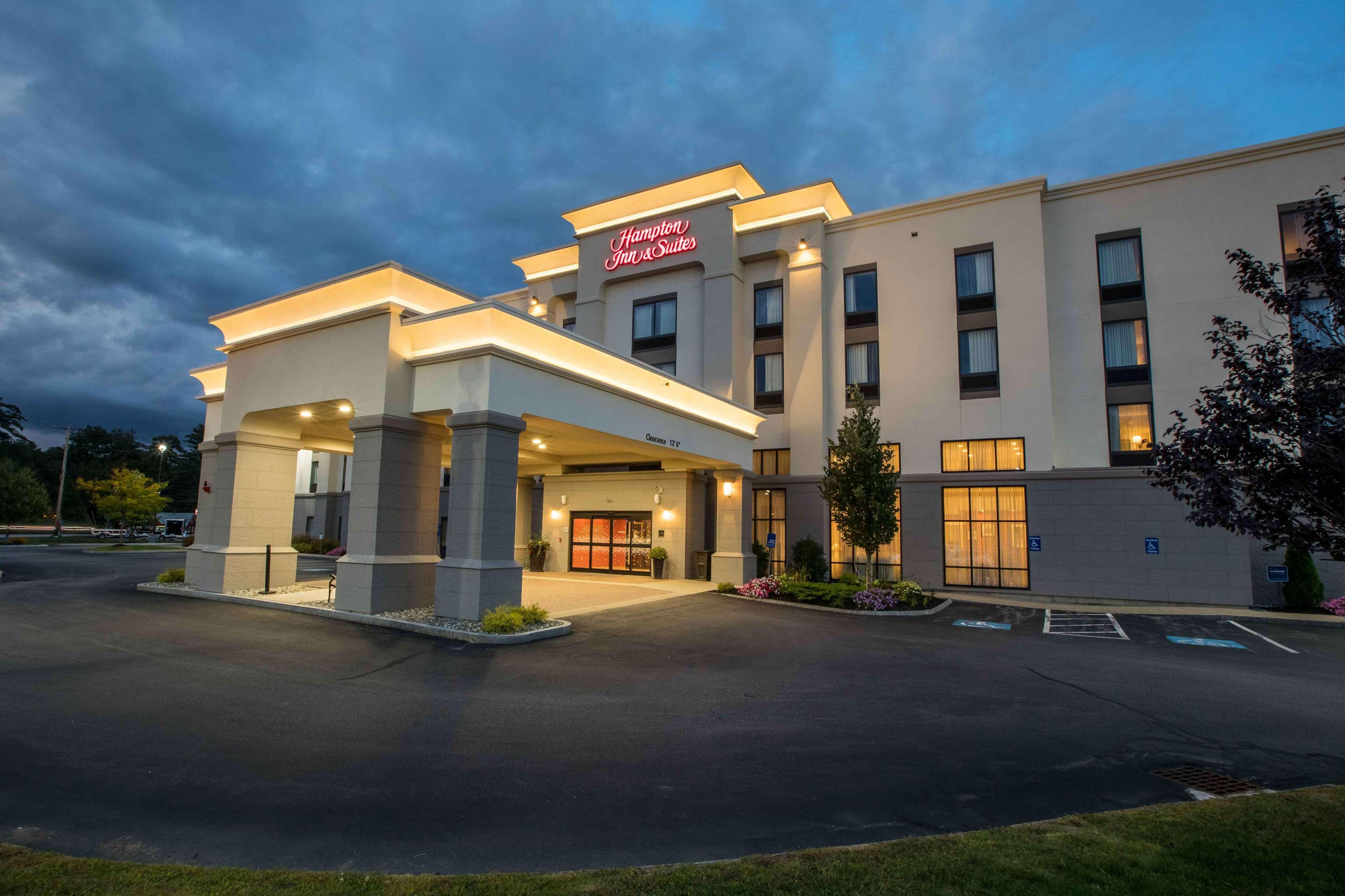 Hampton Inn & Suites Tilton Exterior photo